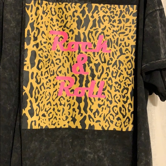 Oversized Acid Wash Rock ‘n Roll tee - Picture 2 of 4